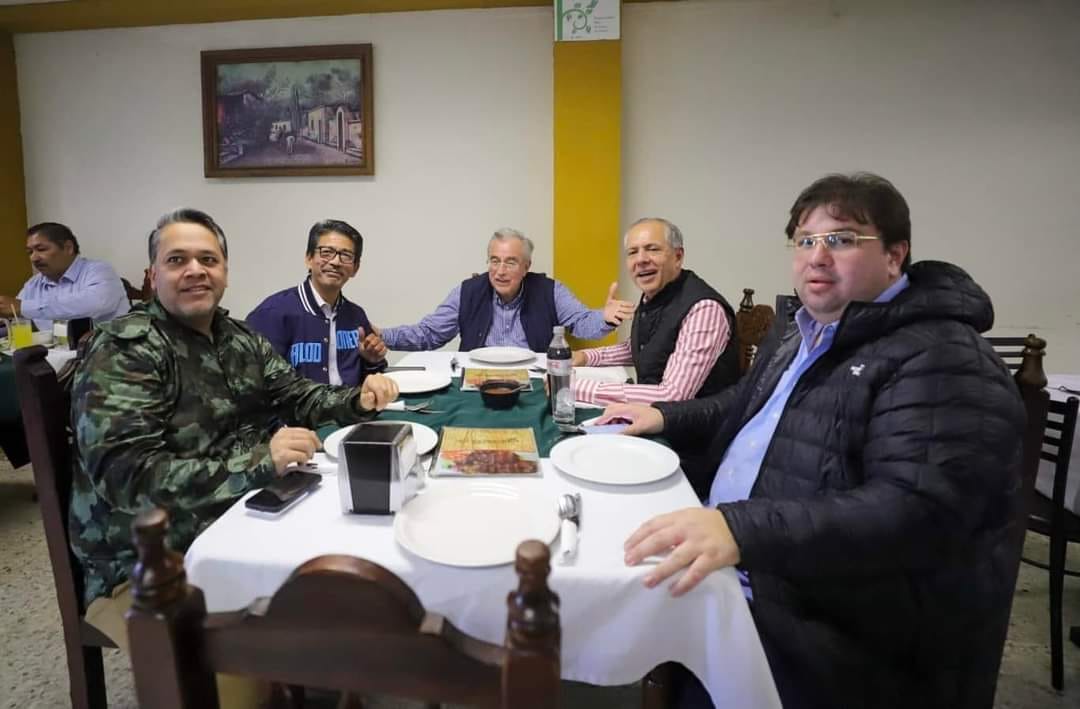 Aumentos no fueron tema de conversación con el gobernador; alcalde dice que respeta colecta de firmas