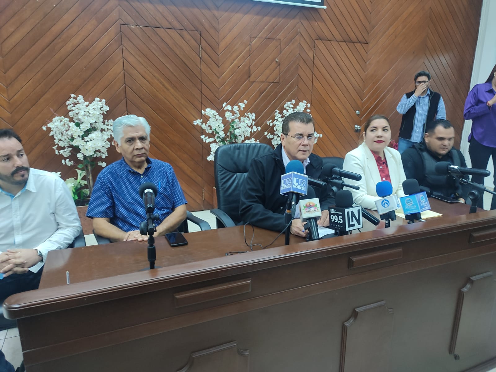 Mazatlán no fue el epicentro, no hay warning, aclara Édgar González tras los hechos del jueves