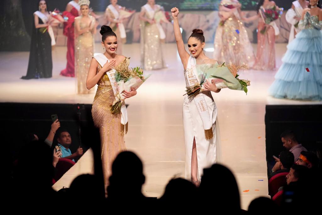 Alejandra es la nueva soberana del Carnaval de Mazatlán 2023; Uma gana Reina de los Juegos Flores