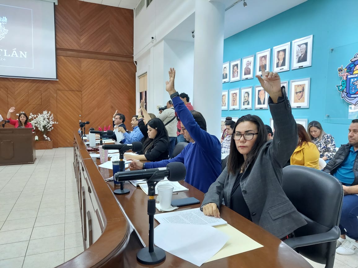 Le tumban al alcalde de Mazatlán Programa Anual de Obras para el 2023