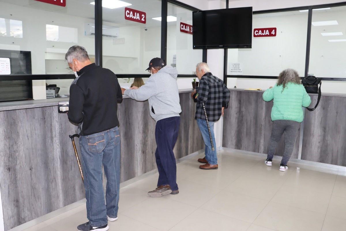 Habilitan más cajas para el cobro del predial en Ahome; los contribuyentes harán menos fila