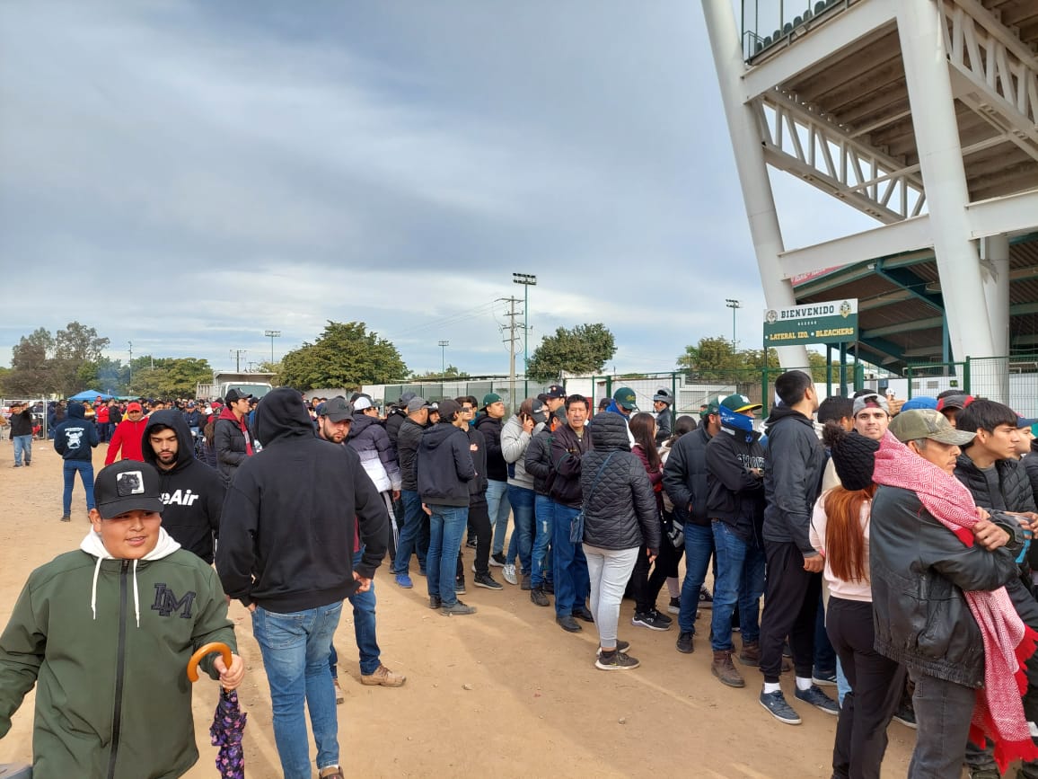 ‘En el estadio no caben todos, váyanse a ver el juego en las pantallas gigantes de palacio municipal’: Gerardo Vargas