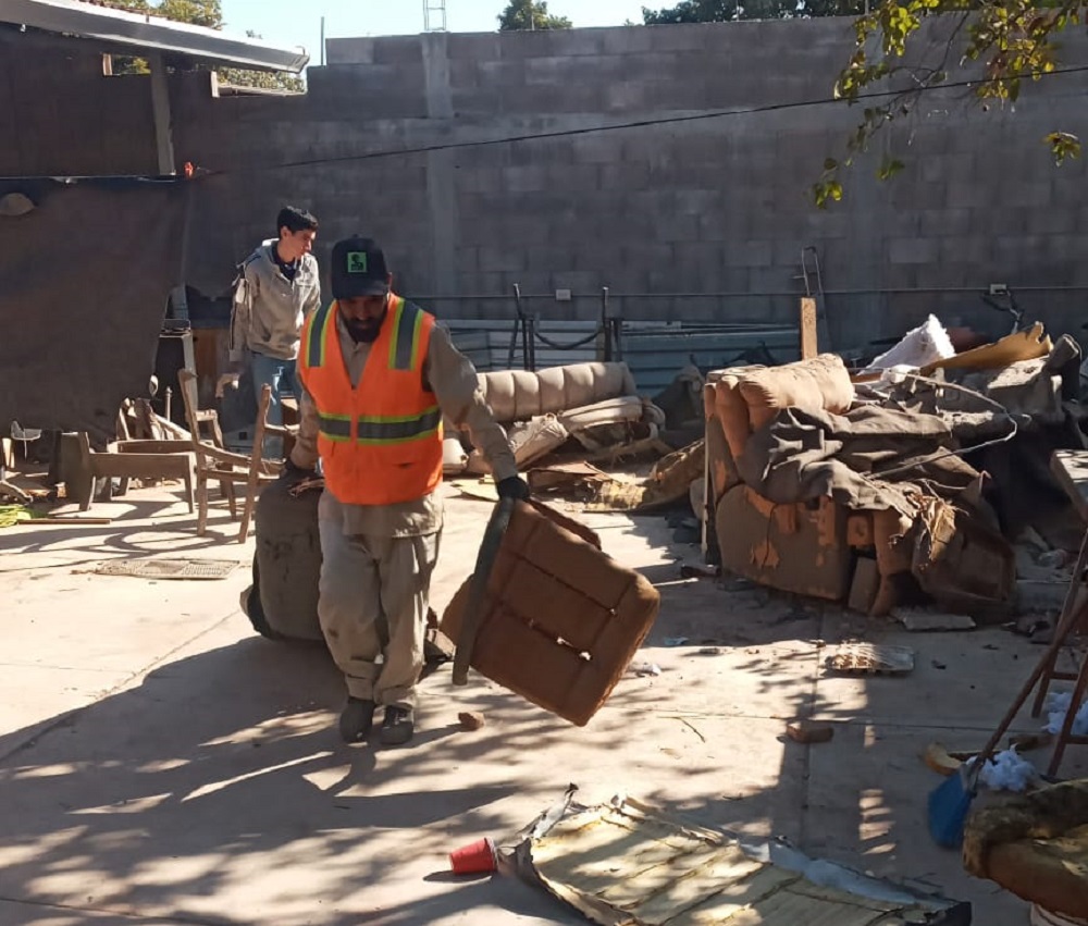 Recolectan 3.5 toneladas de cacharros en el sector Bachigualato, en Culiacán