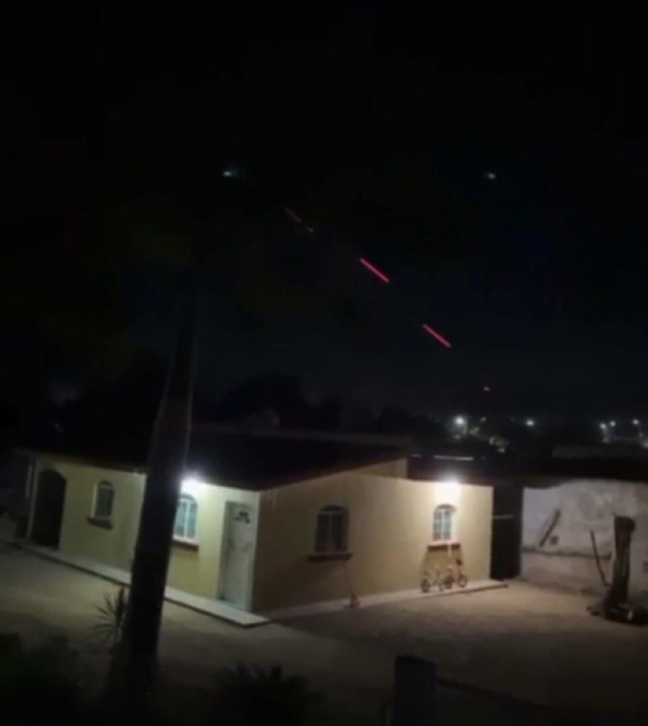 (VIDEO) Desde el aire disparan Fuerzas Armadas en balacera en Jesús María en Culiacán