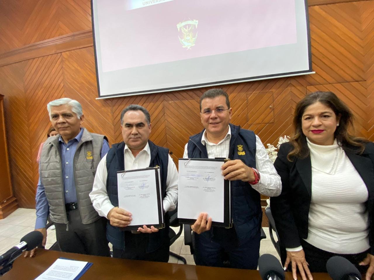 Revela alcalde de Mazatlán ser trabajador de la UAS; ‘tengo permiso, pero rechazo el sueldo’, asegura