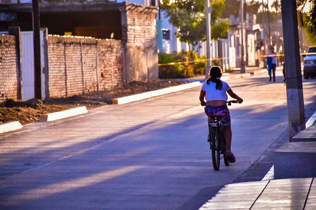 Estrena calle pavimentada El Walamo, Mazatlán; es la primera comunidad en recibir obra este 2023