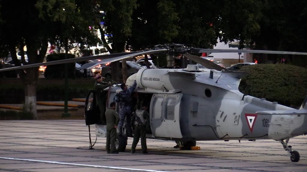 ¡No te asustes! Helicóptero que aterrizó en Palacio viene a la Expo de la Sedena