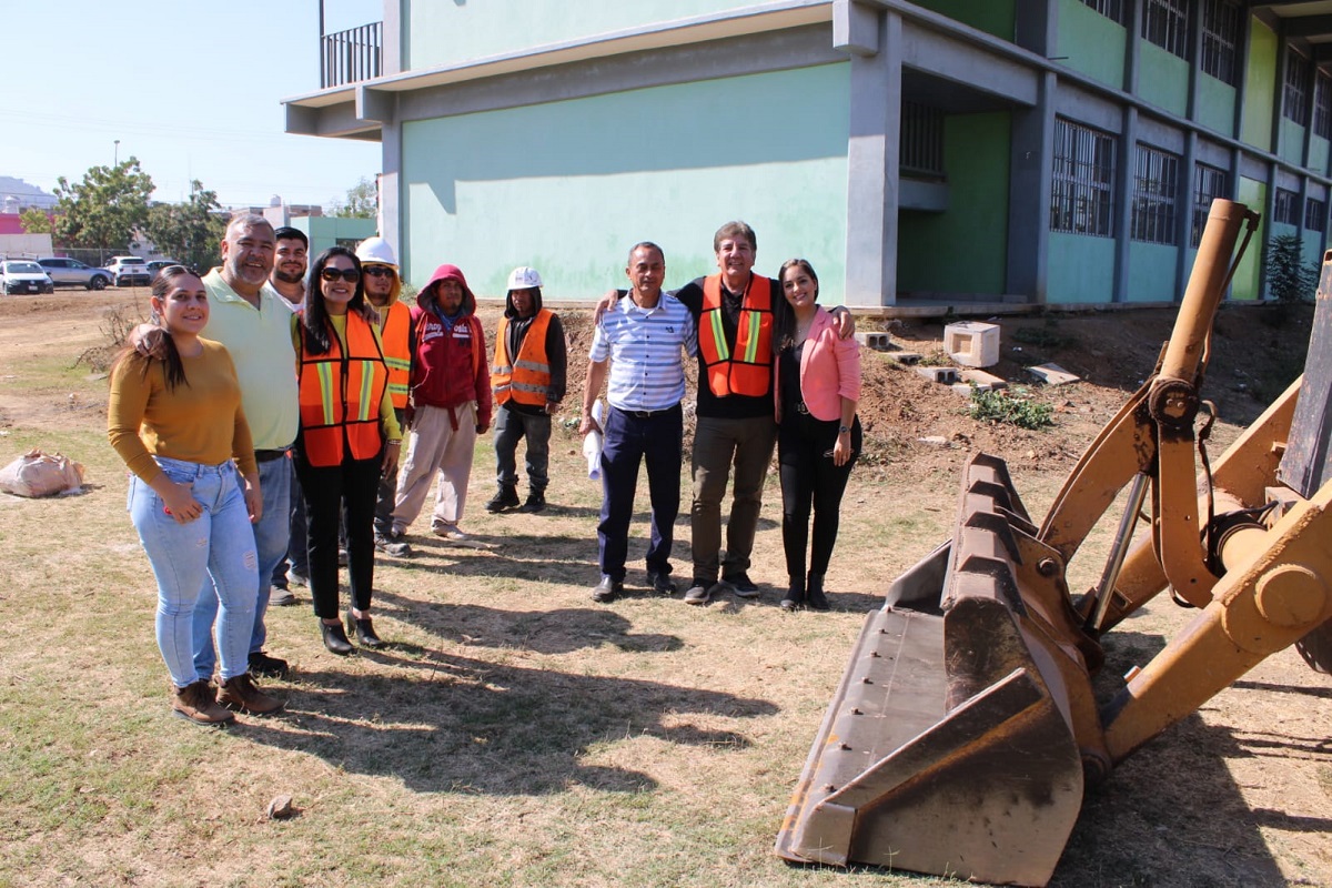 ¡Lo consiguieron! En el Cobaes 37 de Mazatlán tendrán techumbre y dos aulas más, ya han iniciado su construcción