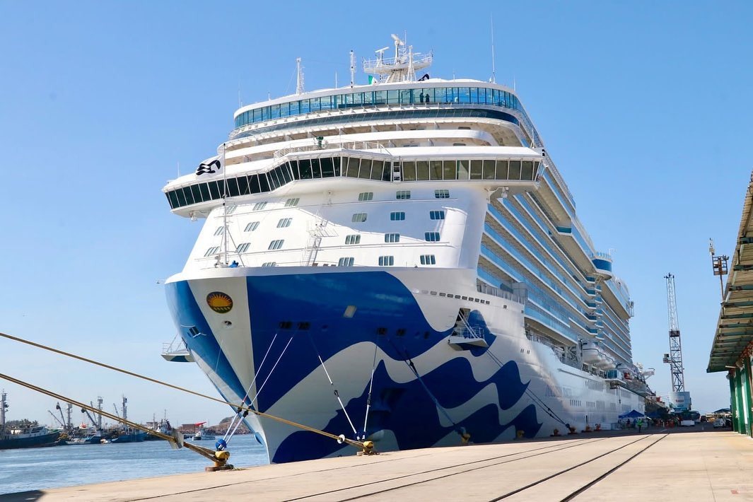 Comienza Mazatlán el 2023 con el pie derecho en turismo, recibe triple crucero con más de 10 mil 800 pasajeros
