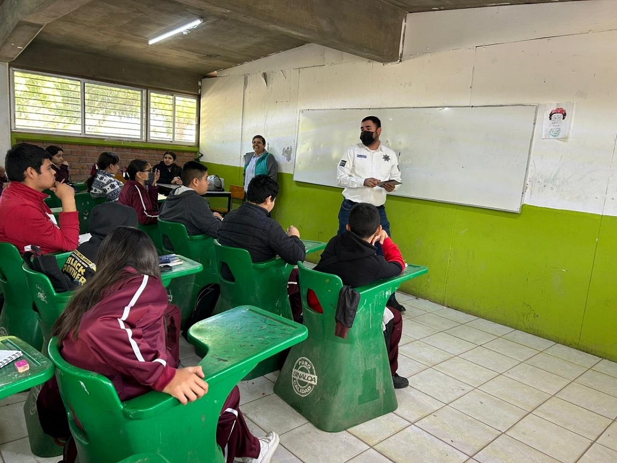 Retos de internet y el ‘cutting’, los problemas más fuertes que enfrentan jóvenes de secundaria en Salvador Alvarado