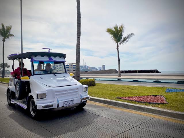 Buscan transportistas reunirse con Tránsito para conocer a fondo el proyecto de carril preferencial en Mazatlán