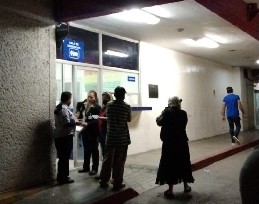 En Culiacán, mujer ingresa herida de bala a un hospital, pero luego se va sin autorización médica