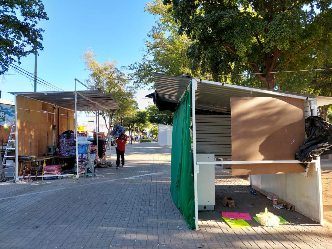 ¡Adiós a la verbena! Reportan baja del 30% en las ventas, pero comerciantes califican como buena la temporada