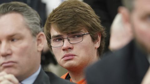 Condenan a Payton Gendron a cadena perpetua por tiroteo en supermercado de Buffalo