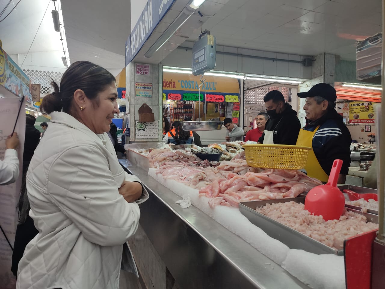 Amas de casa en Los Mochis difieren sobre precios del pescado en este inicio de Cuaresma