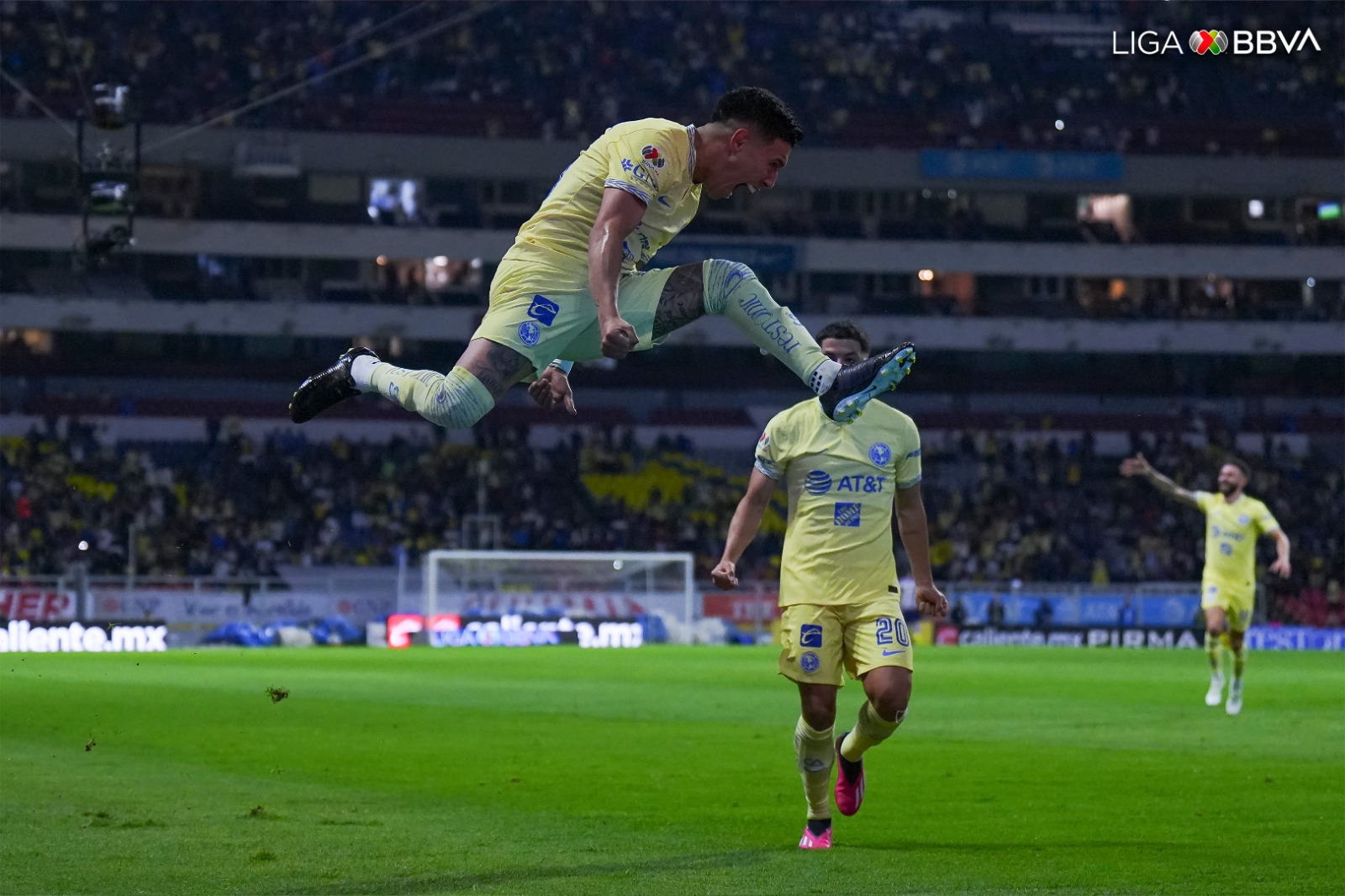 América está imparable, derrota 2-1 a los Xolos