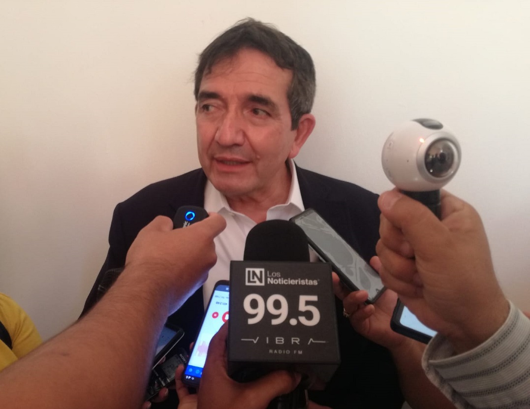 Califica Cuén de criminal el aumento del 40% a casetas de la Maxipista