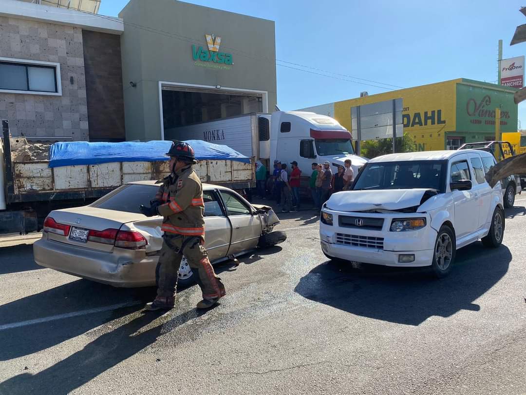 Choque en Villa Unión deja lesionada a una adulta mayor