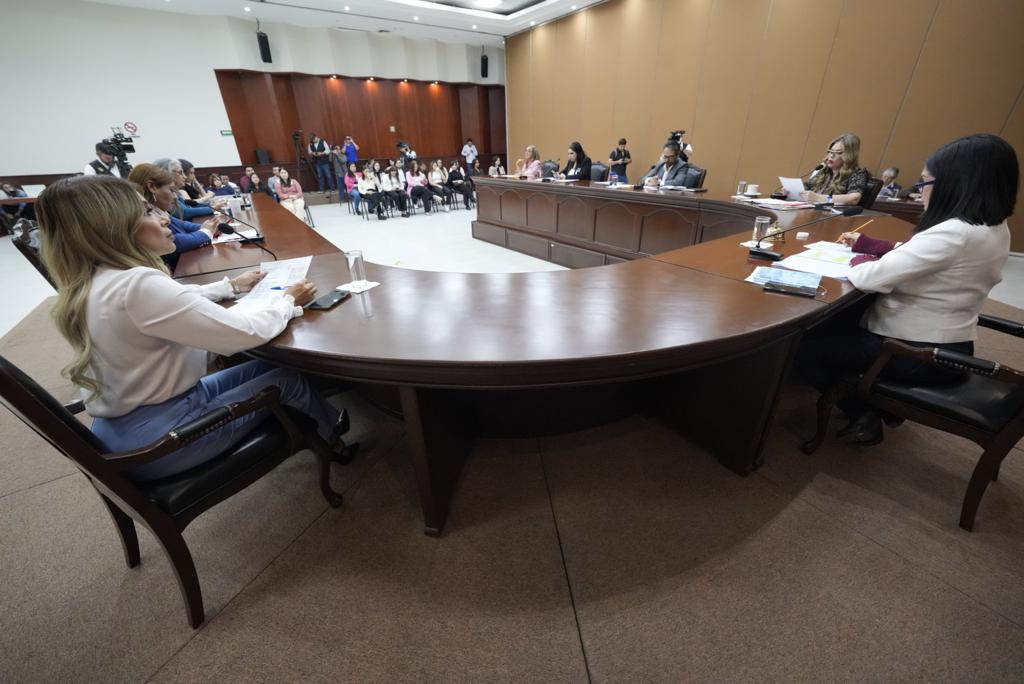 Congreso da lectura a oficio enviado a la UAS donde se pide disculpa pública del rector