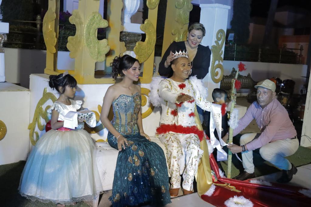 ¡Viva los reyes! Coronan a su reina y rey de la alegría en el Carnaval El Rosario 2023