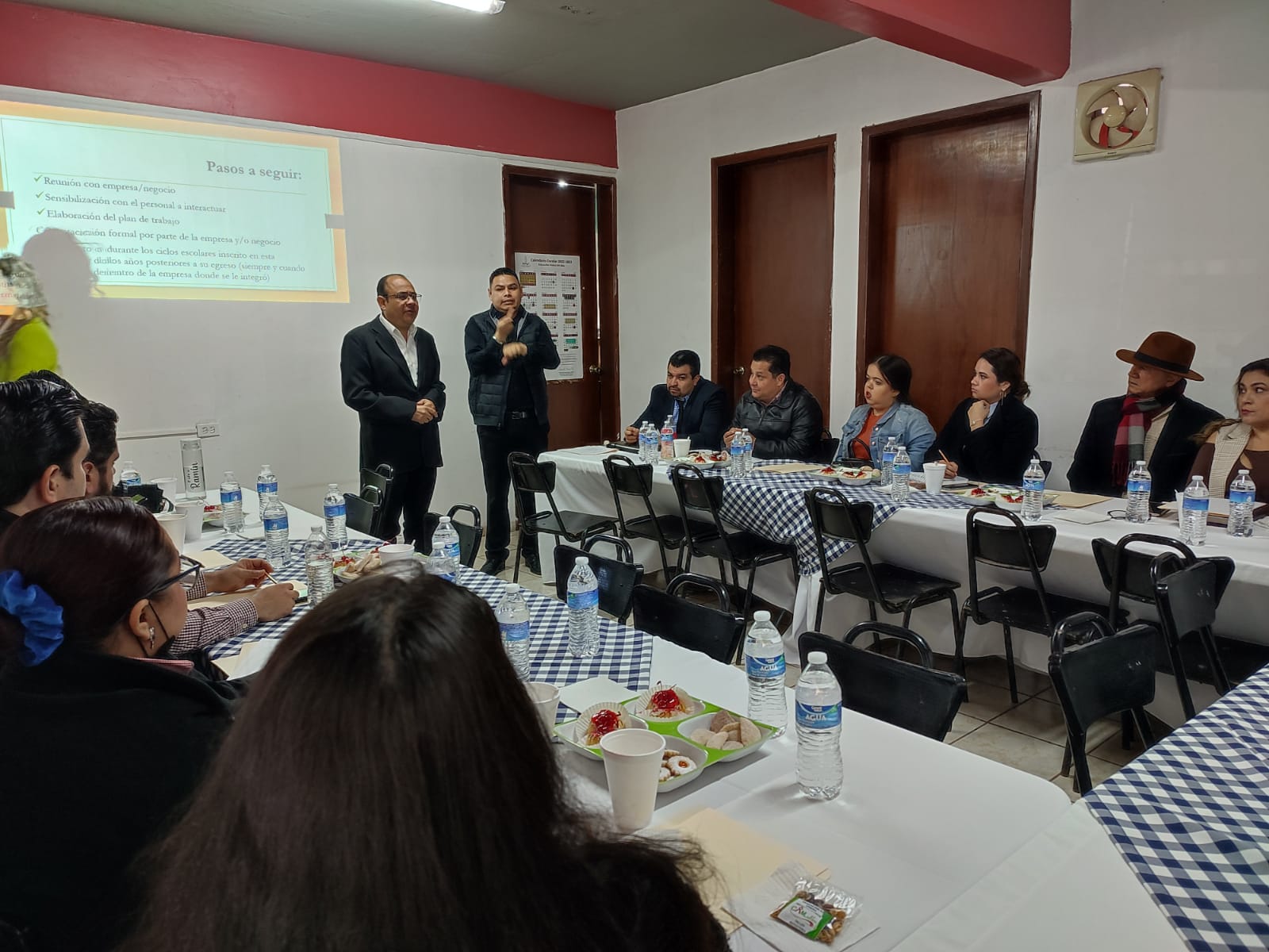 Desayuno por la inclusión; por oportunidades de empleo para discapacitados conviven en el CAM 27