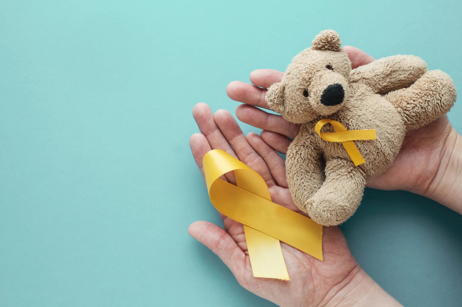 Con solo dos años, Karla empezó su tratamiento contra el cáncer, 356 quimios y 8 años después, lo superó