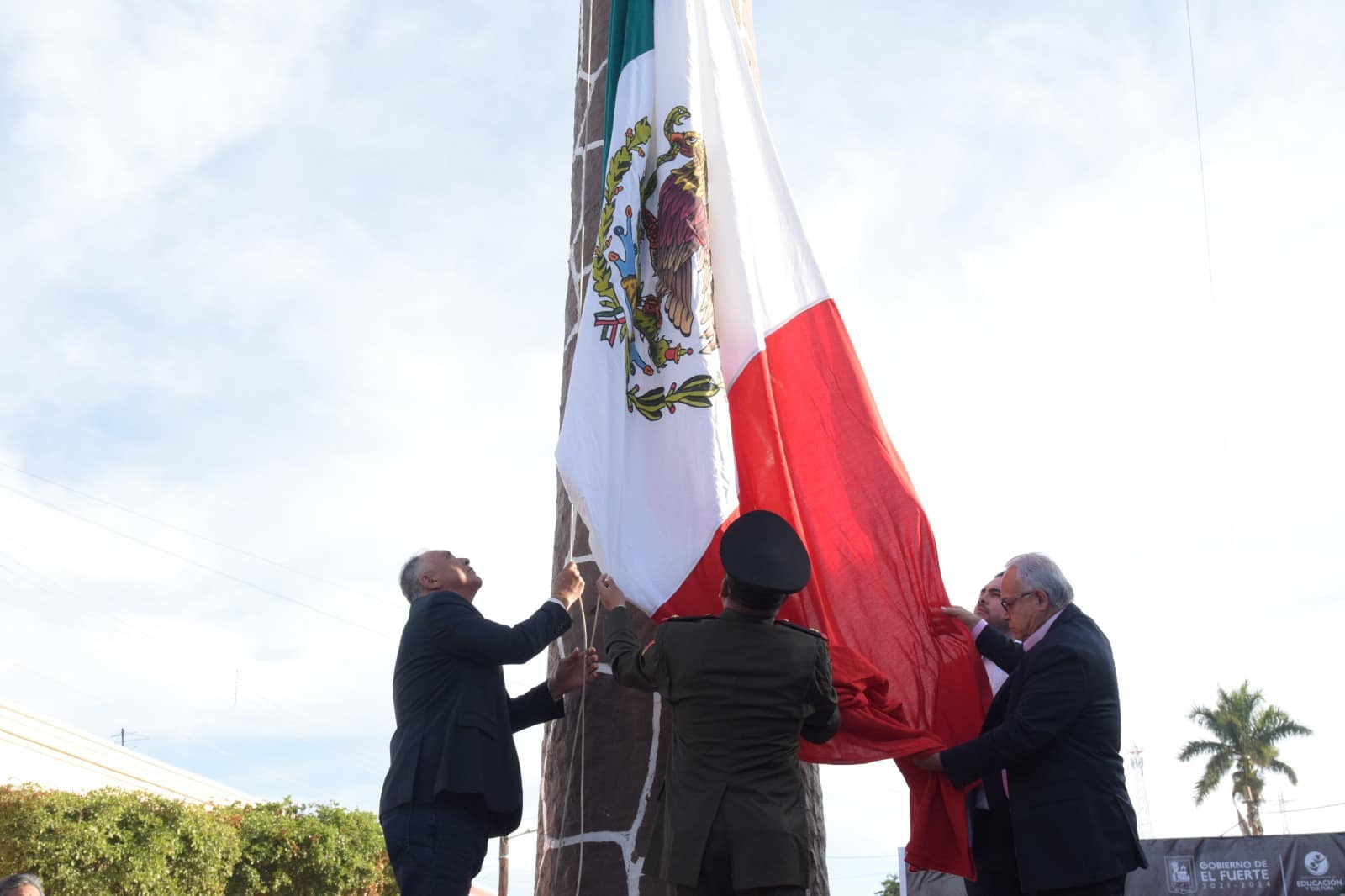 En El Fuerte, también conmemoran el Día de la Bandera