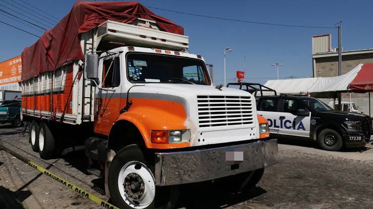 Gente armada roba lonas a más de 70 vehículos de transporte agrícola en Villa Unión