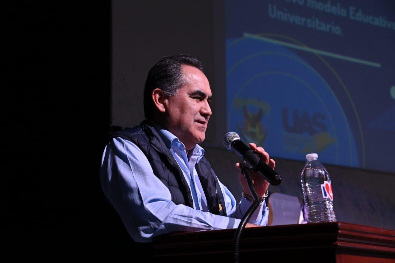 “Hemos recibido una embarrada de lodo”; somos seres humanos, tenemos familia y se ‘han pasado de la raya’: Rector