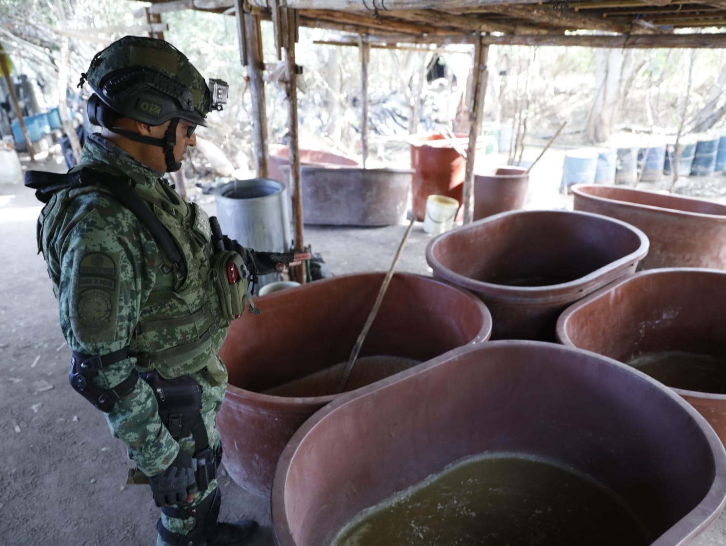 Se han asegurado más de 500 laboratorios de drogas en Sinaloa; no se ha detectado talleres de fentanilo: General Salgado