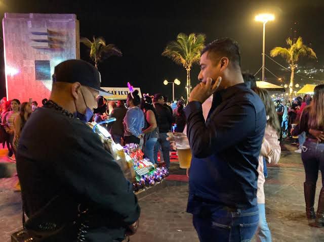En Mazatlán, Se podrían expedir más de 100 permisos para comerciantes en Carnaval 2023