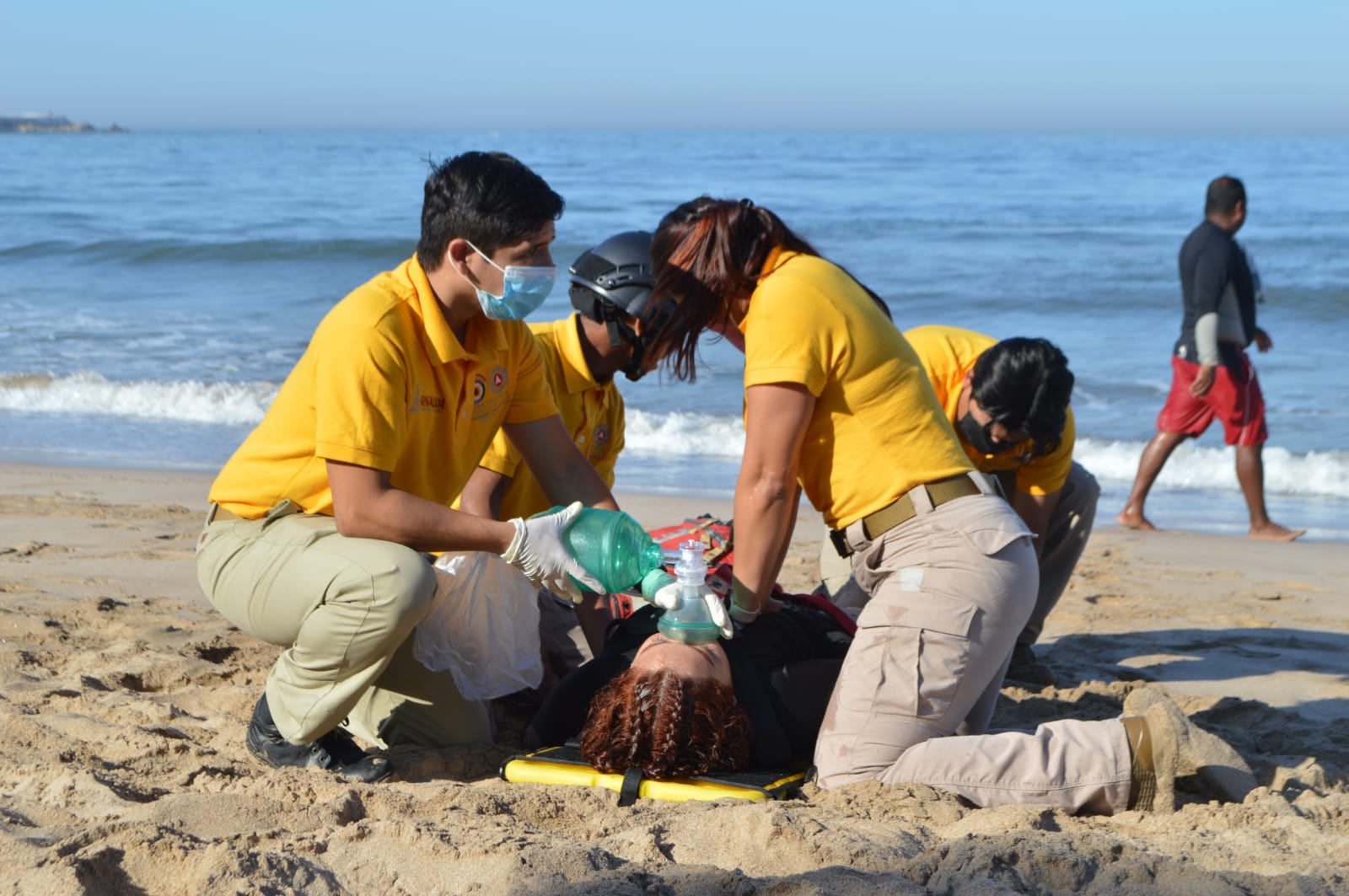 Protección Civil Estatal y Municipal realizan simulacro de rescate en playas de Mazatlan