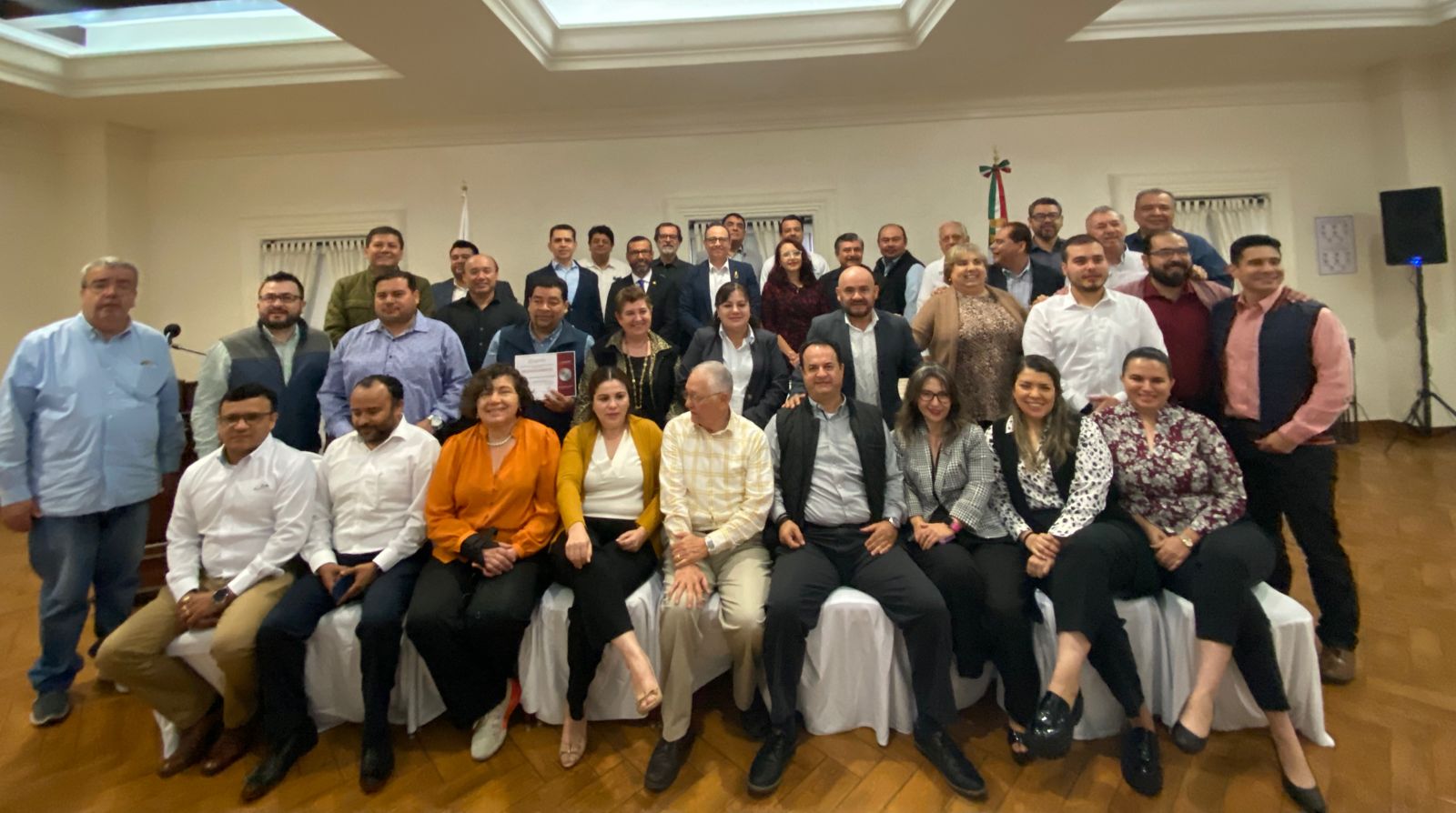 Reconocen a contadores que concluyeron certificación en materia de responsabilidad social y ética en Mazatlán