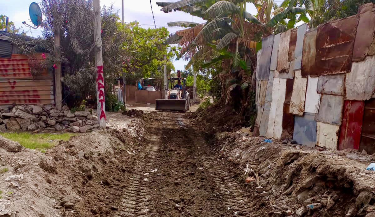 Les cumplen en la Francisco I. Madero  de Mazatlán; rehabilitan calles y limpian el canal pluvial