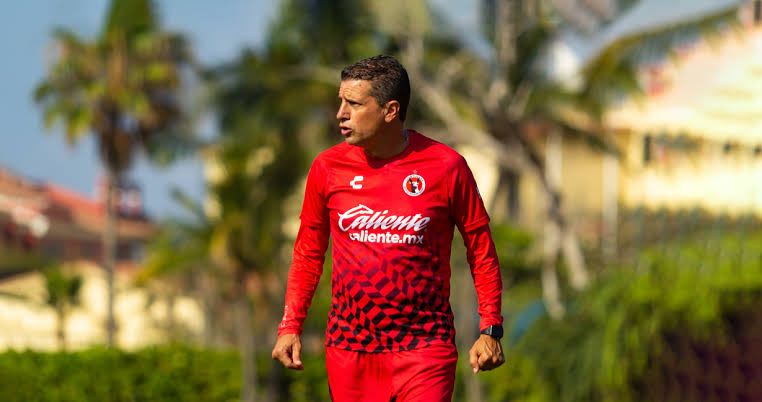 Rodó la segunda cabeza en la Liga MX; Xolos se queda sin director técnico