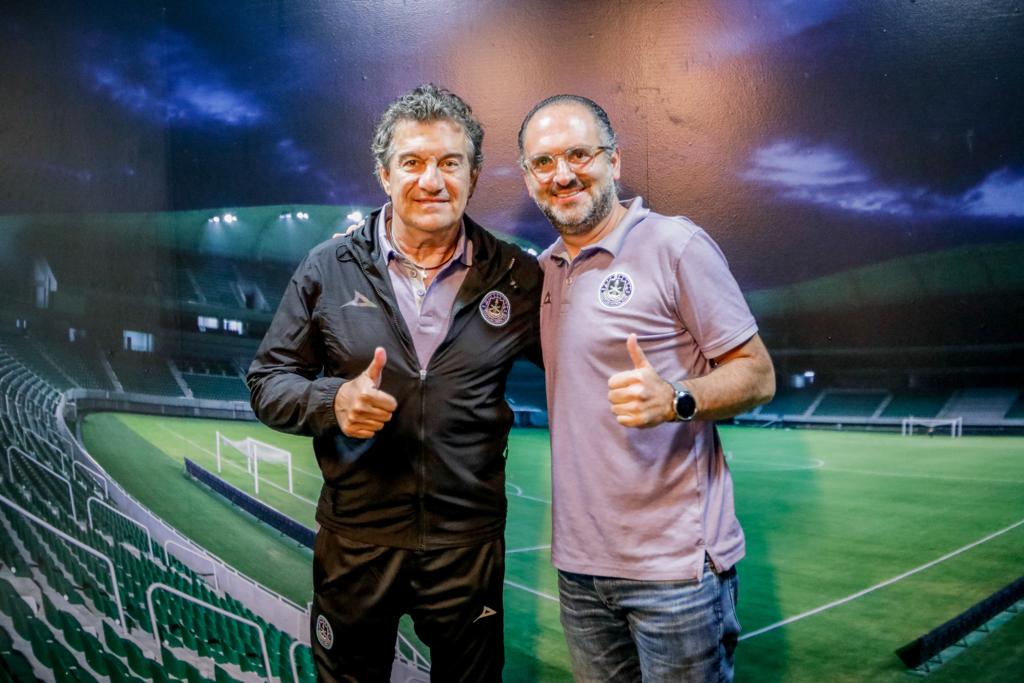 Rubén Omar Romano es el nuevo director técnico del Mazatlán FC