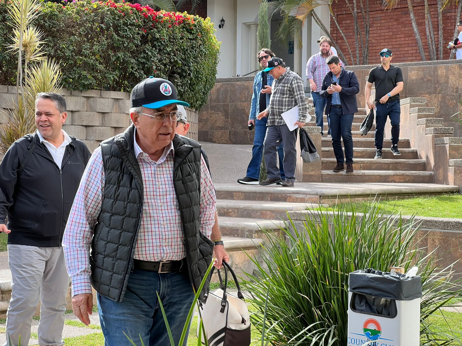 ¡No se meterá! Rocha pide a Rector y diputado Luque tener una relación de respeto