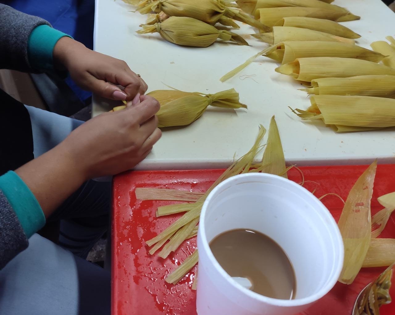 Silvia: las manos y mente detrás de los tamales de Callejones de Guasavito