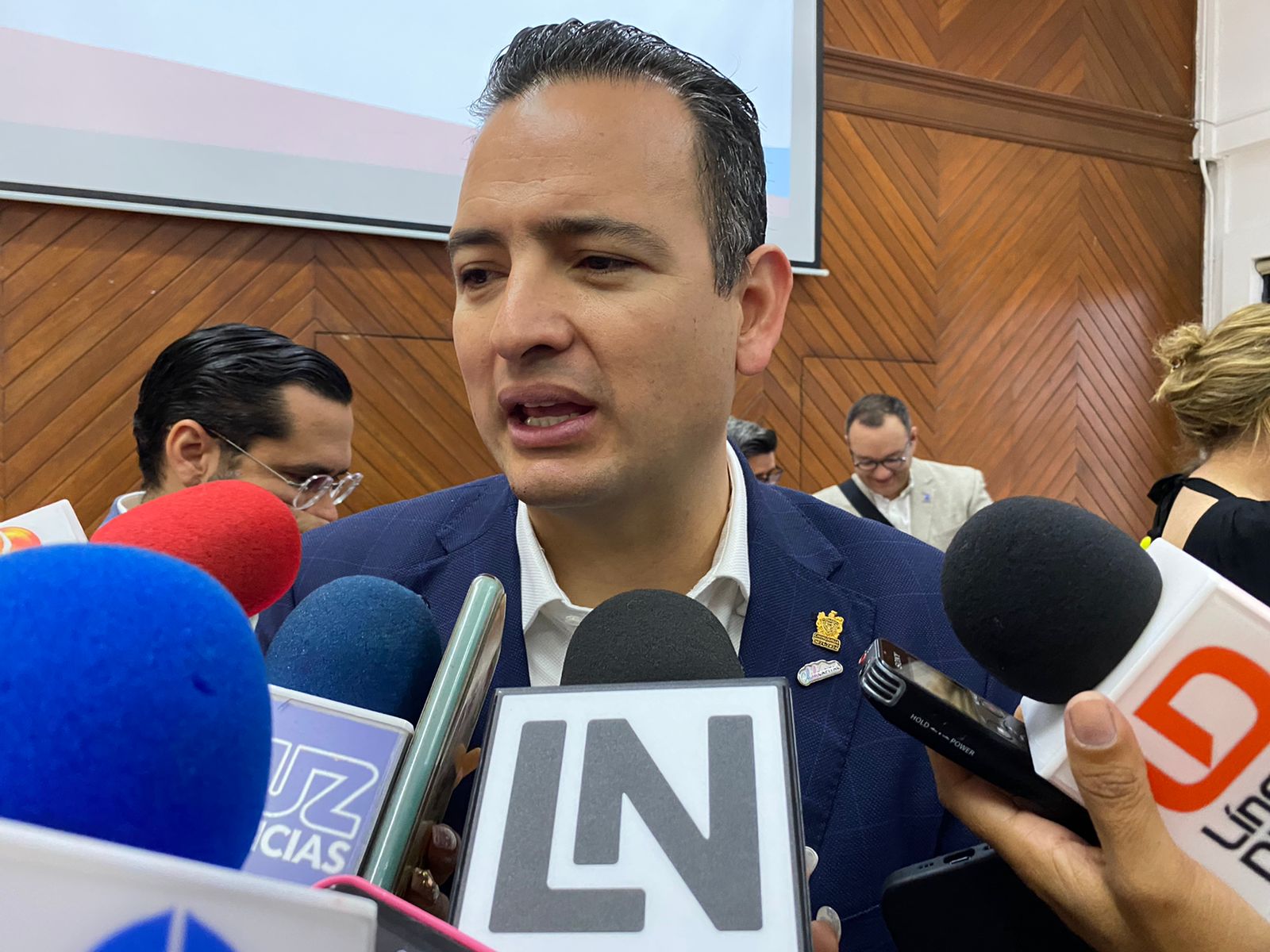 Busca gobierno municipal de Chihuahua a familia accidentada para brindarles apoyo