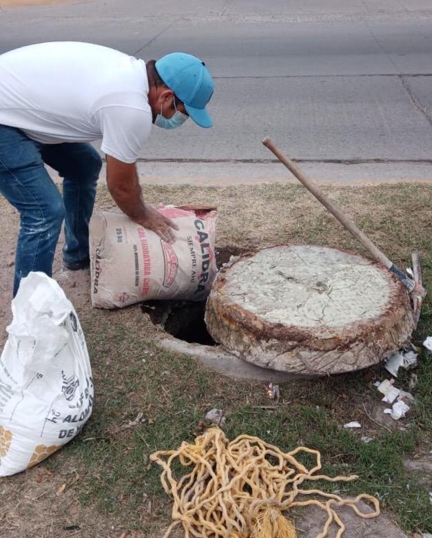 Vuelve el olor a caño en Los Mochis; Japama lo controla aplicando cal y otros químicos