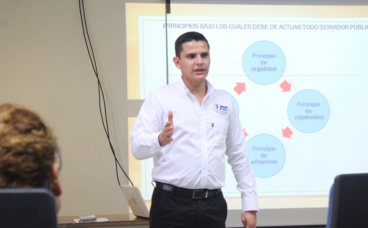 CNDH brinda charlas de derechos humanos a elementos preventivos de Mazatlán