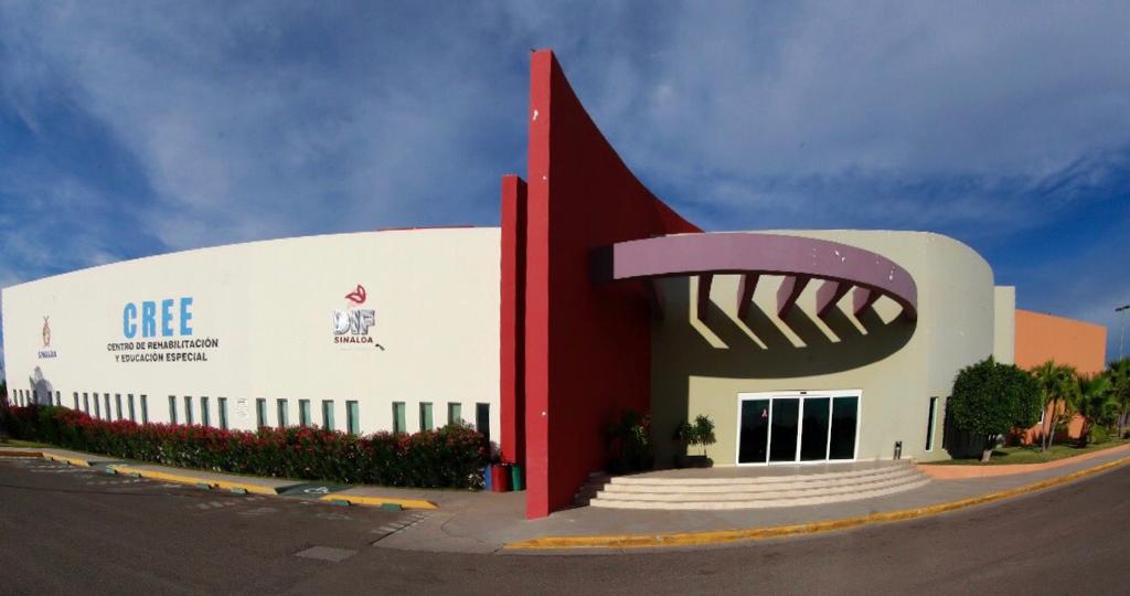 Por presunto abuso de autoridad y nepotismo, trabajadores acusan a directora del CREE