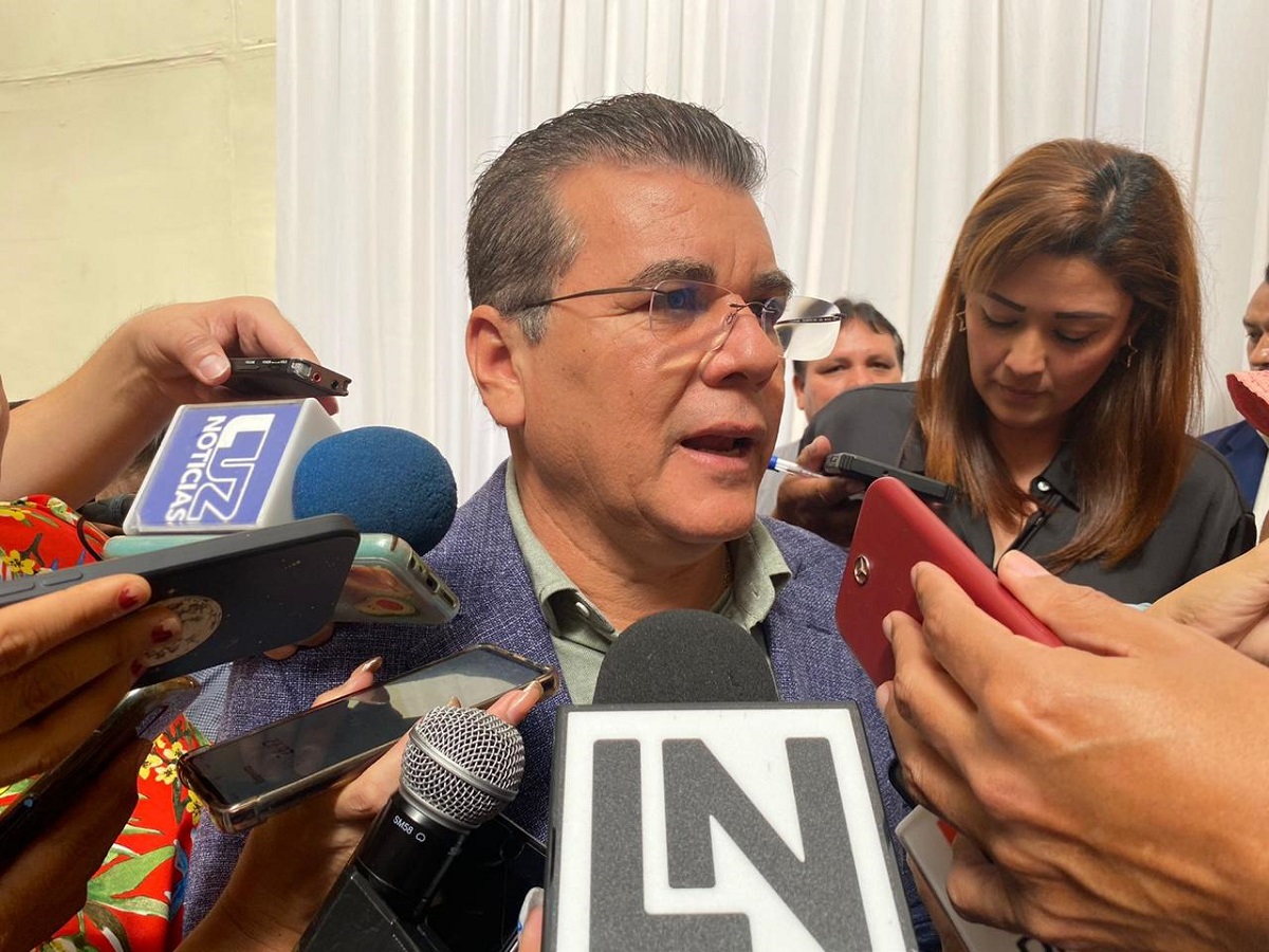 “Pisamos callos”, responde Édgar González a denuncias en redes sociales por presunto de nepotismo