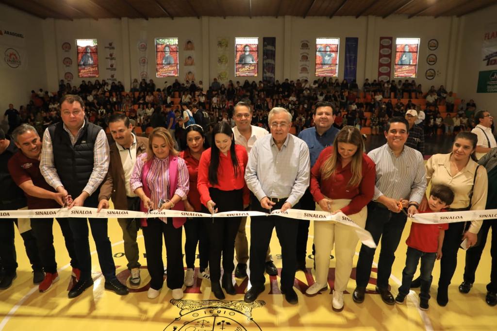Entrega Rocha paquete de obras públicas en Cosalá