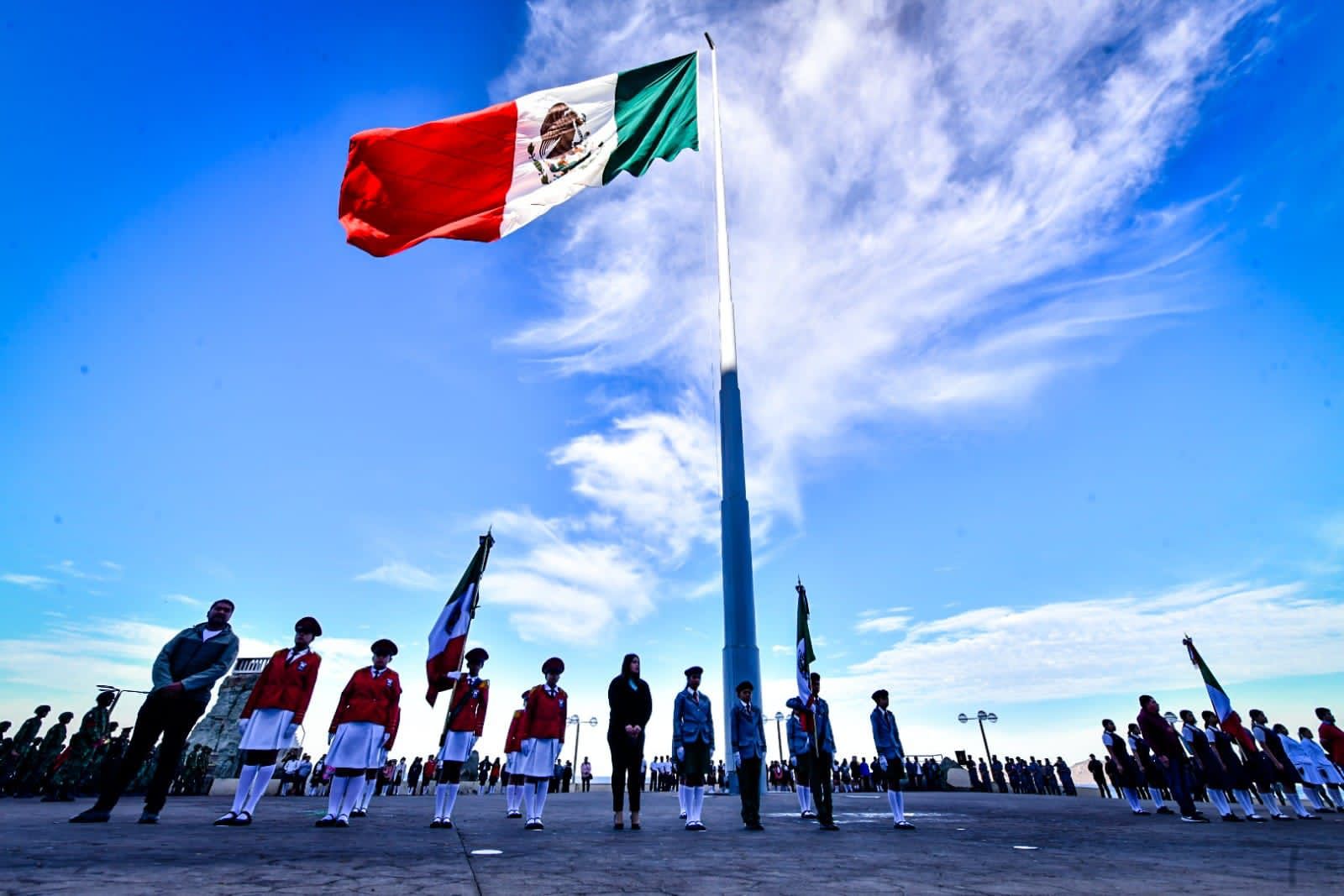 En Mazatlán, conmemoran el 83 Aniversario de la Bandera Nacional