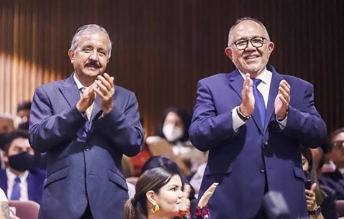 Recomienda Estrada al ´Químico´ Benítez defenderse para no verse en su espejo