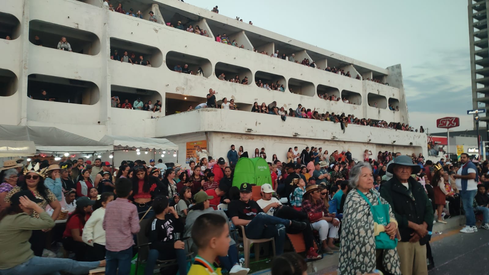 La gente no respetó entradas y salidas de emergencia en el desfile del carnaval: Alcalde