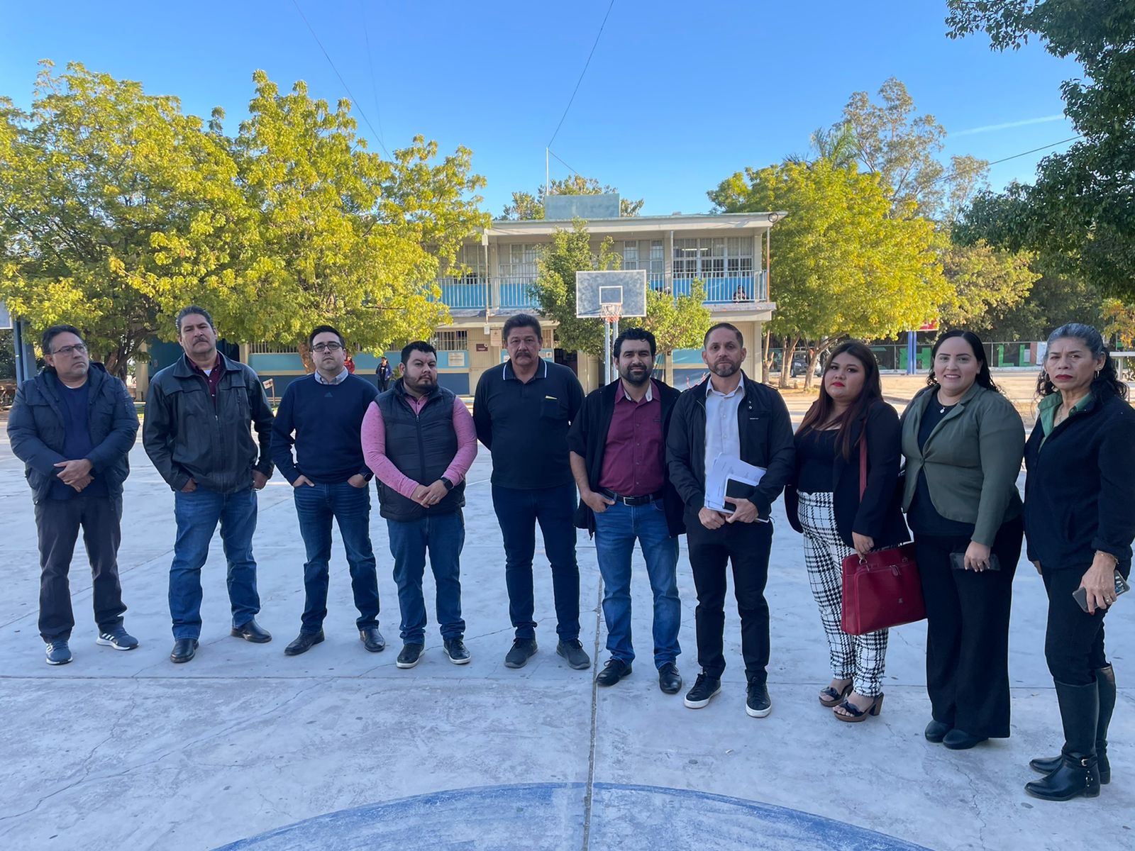 Se manifiestan maestros de la Normal en Culiacán; exigen la destitución del director