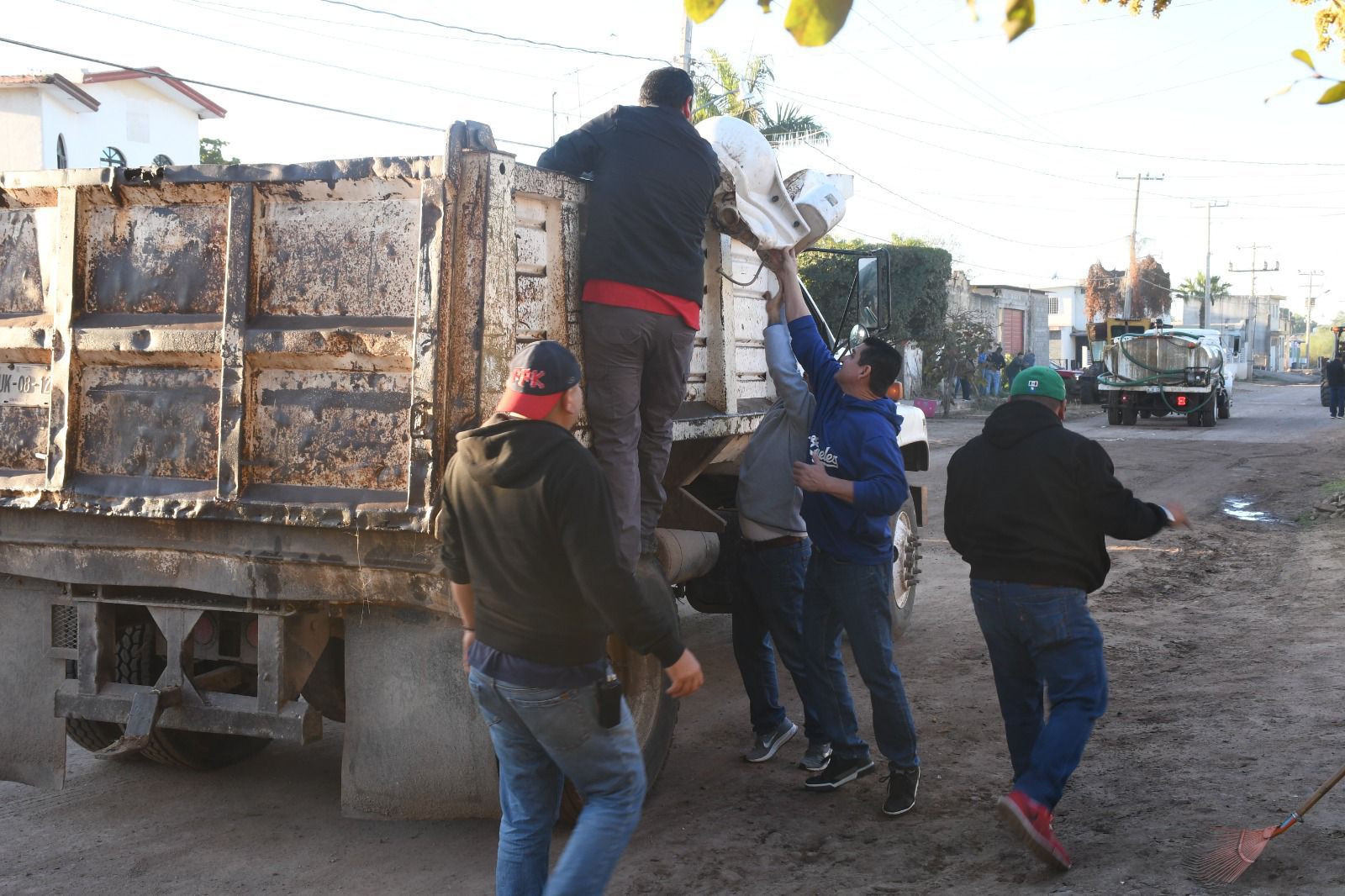 Dan de baja a cuatro empleados de Servicios Públicos de Salvador Alvarado por consumo de drogas
