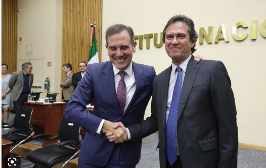 AMLO critica ‘una fiesta en el INE’ tras restitución de Edmundo Jacobo en la Secretaría Ejecutiva